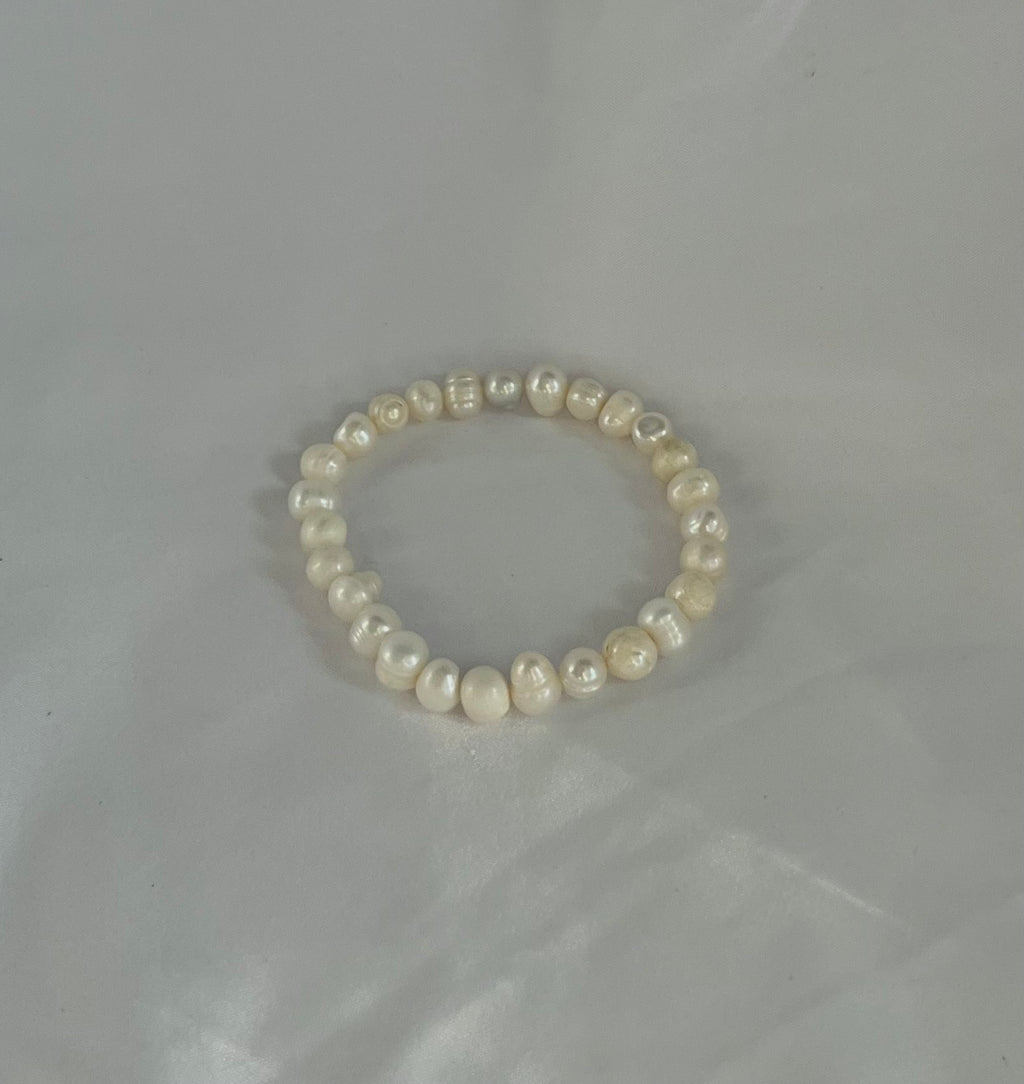 Pearly Girl Bracelet